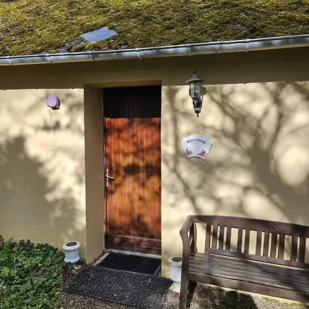 Le Des Jardins D'hayden * Courson